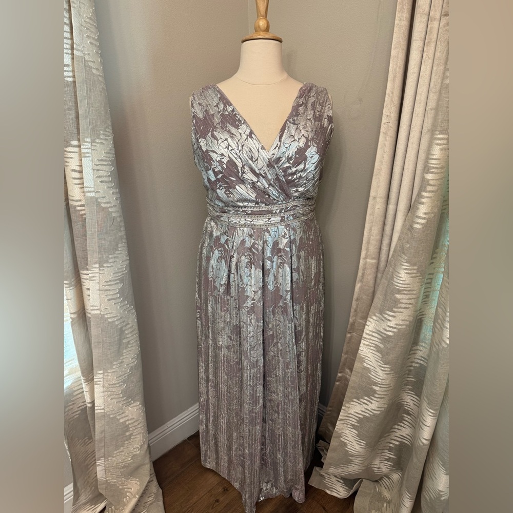 Plus Dress 💜